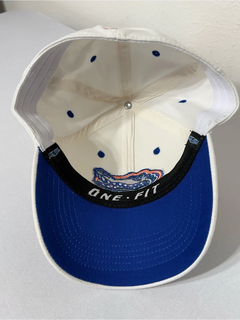Florida Gators Top Of the World One Stretch White Baseball Hat- Very Clean